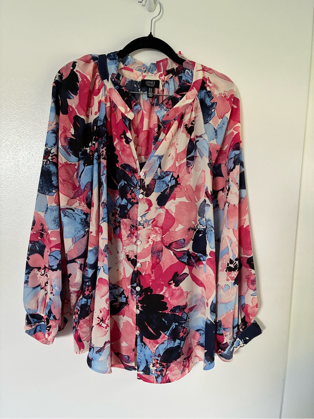 Jones New York Pink Blue Floral Button-Front Blouse